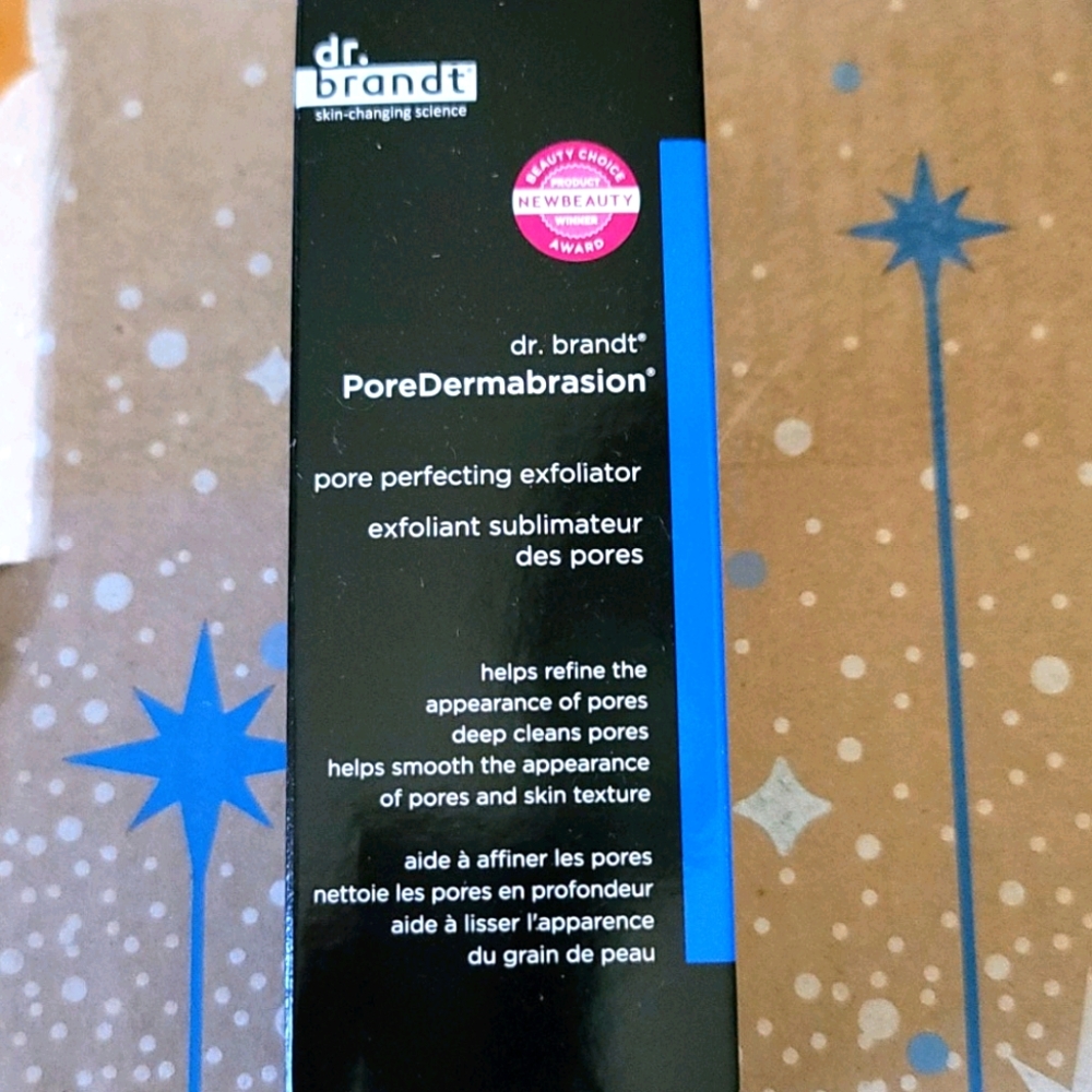 Pore dermabrasion